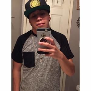 Meet your Posher, Emanuel